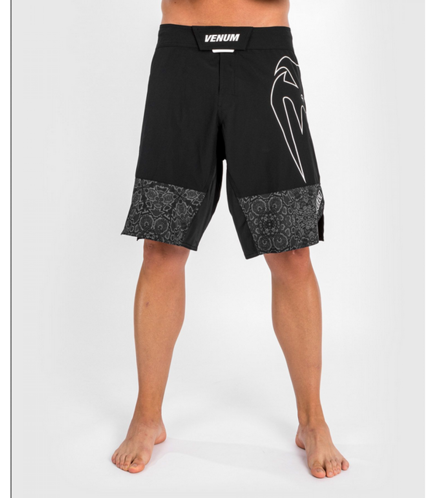 Шорти - Fightshorts Light 4.0 Venum - Black/White​